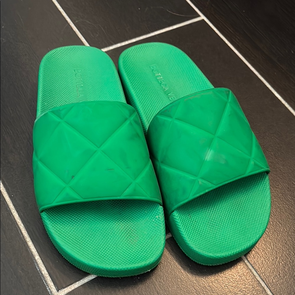 Bottega Veneta Emerald Slides